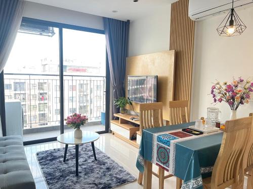 Gia Lam Apartment | KKHomestay S102 Vinhomes Ocean Park