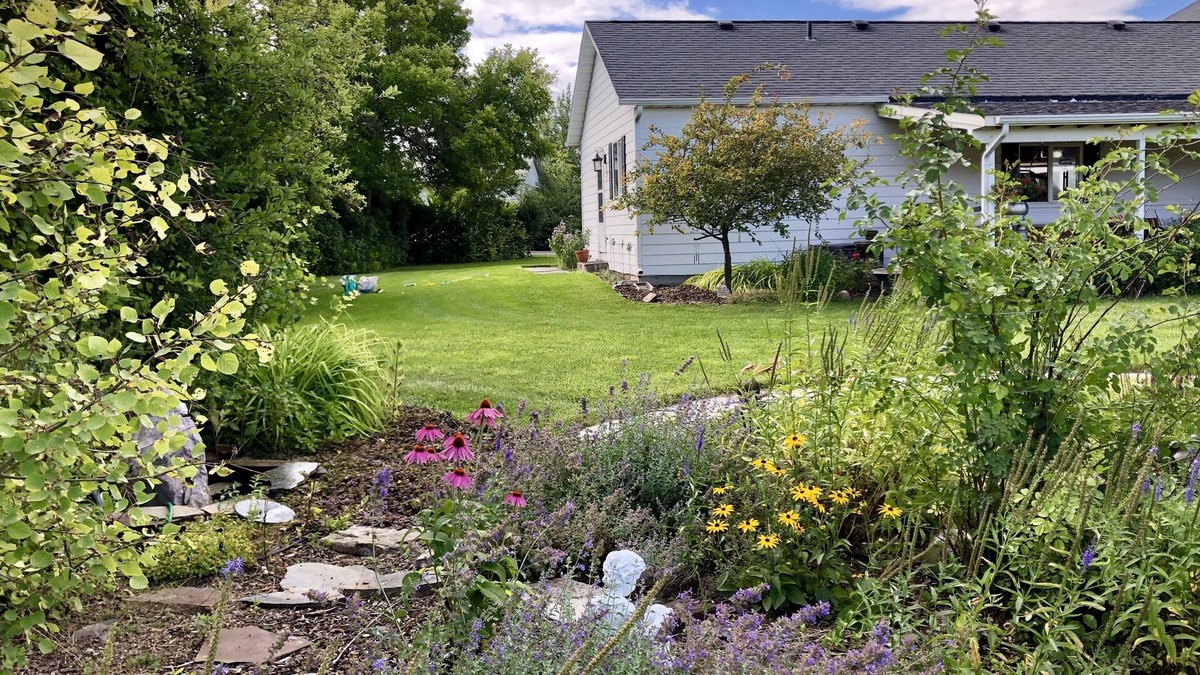 Bozeman Cottage | KL Mountain Vista has wide open spaces, no neighbors and a beautiful setting