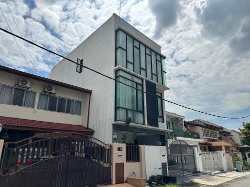 Sri Petaling House | KL Sri Petaling BBQ & Games Landed House