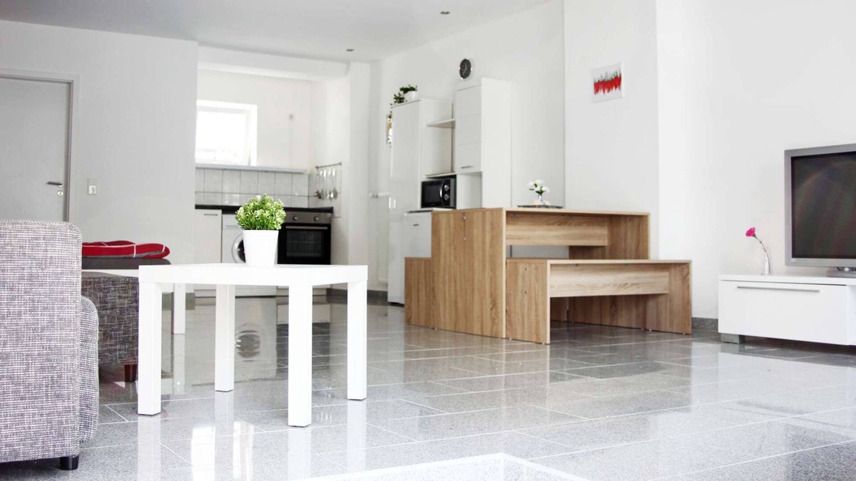 Kleve Apartment | KL01 comfortable workers apartment with WiFi