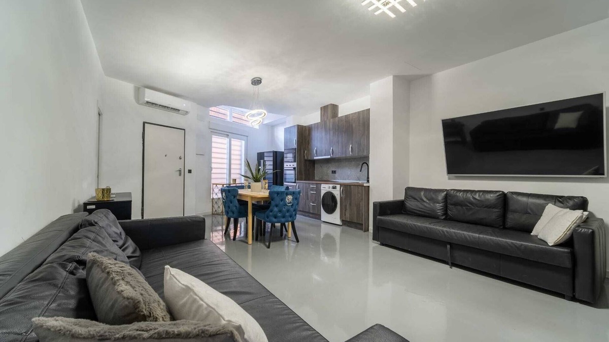R.E.N.F.E. Apartment | Kleine Ferienwohnung im Zentrum Málagas in Unmittelbarer Nähe zum Hauptbahnhof
