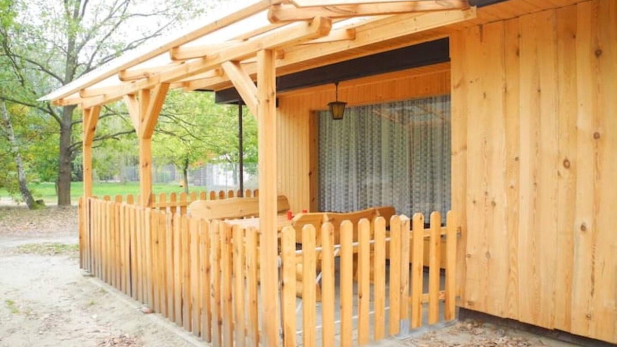 Waldhufen House | Kleine Freiheit Nummer 1