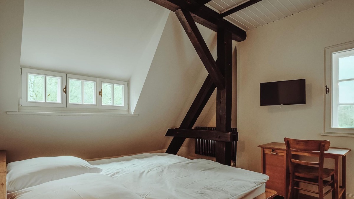 Ahutte House | Kleines Doppelzimmer Dachgeschoß - Museumsbahnhof Ahütte