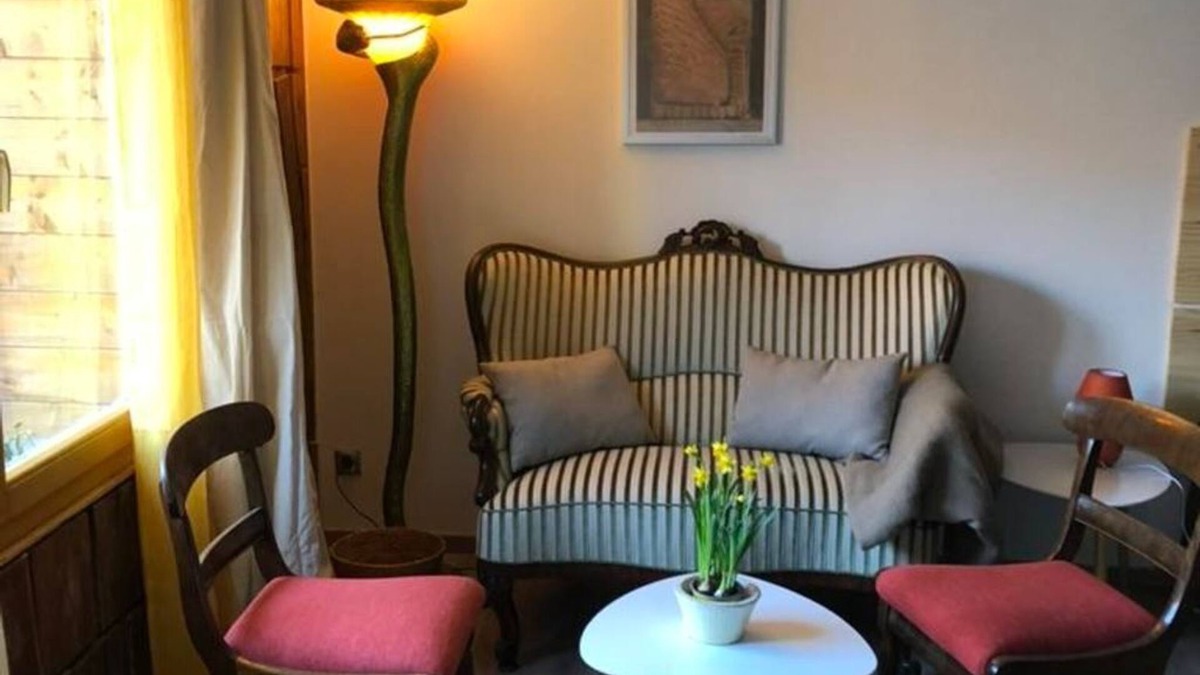 Wissembourg Apartment | Kleines Studio am Waldrand - Appartement/fewo, Dusche, WC, Wohn-/schlafraum