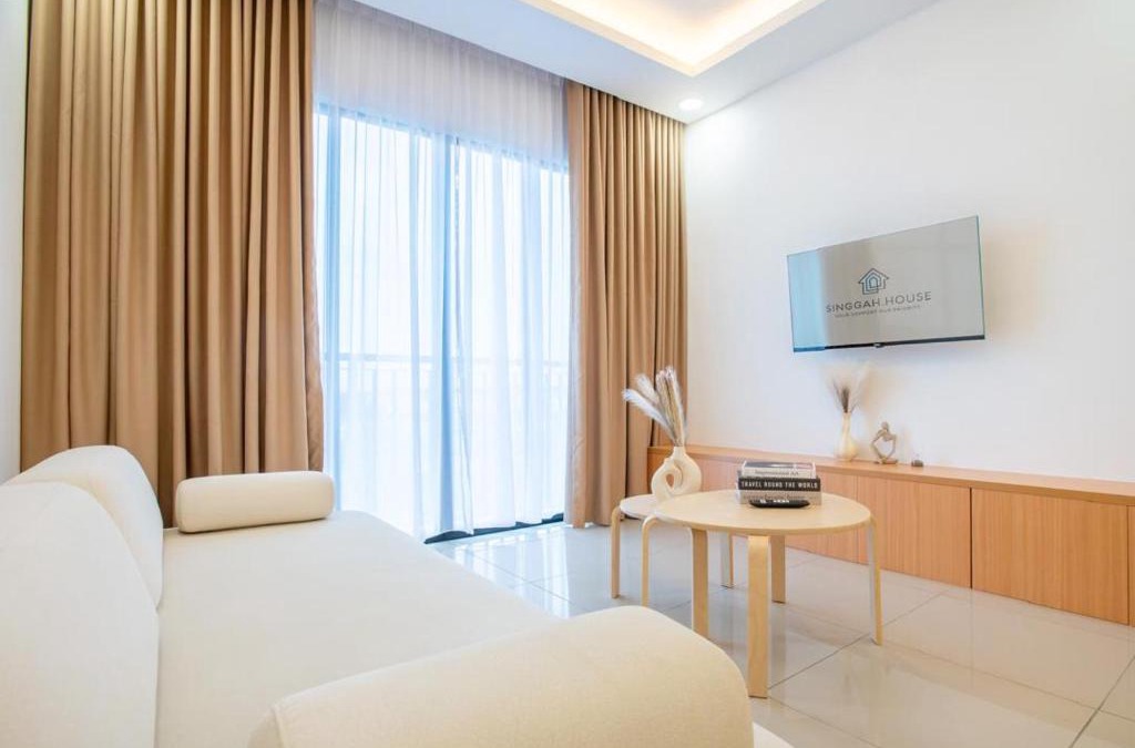 Labu Apartment | KLIA Residence Homestay Apartment, Near Sepang Circuit and KLIA - 3 Bedroom Fully Aircond