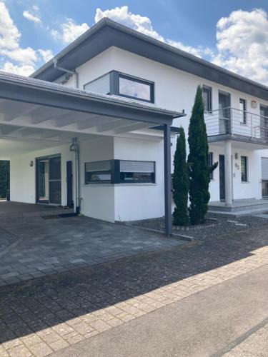 Neuried Apartment | Klimatisierte Wohnung Schwarzwald Europapark Rust barrierefrei 110 qm