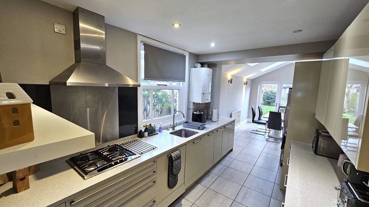 Oadby Villa | Knighton Villa by JensenLet SA