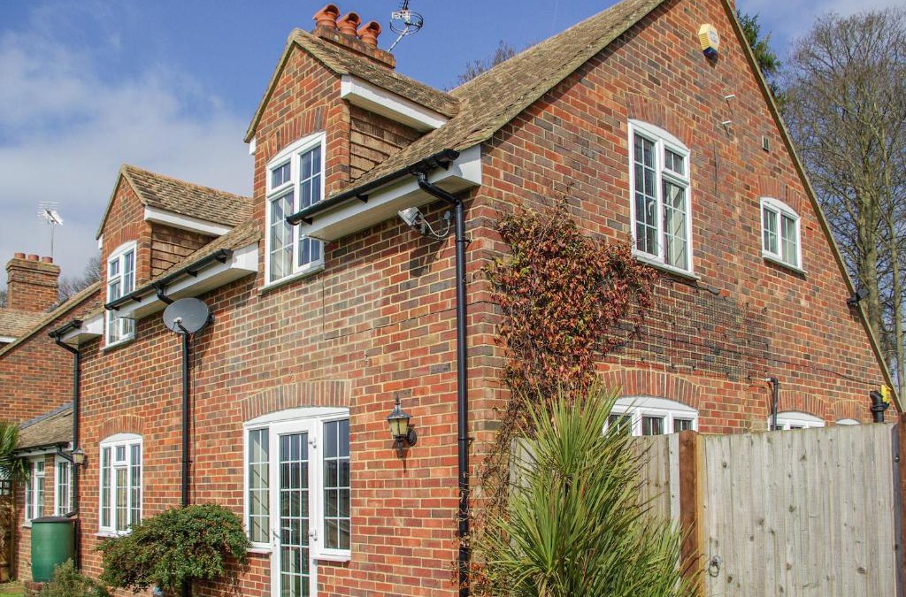 Maidstone House | Knights Cottage