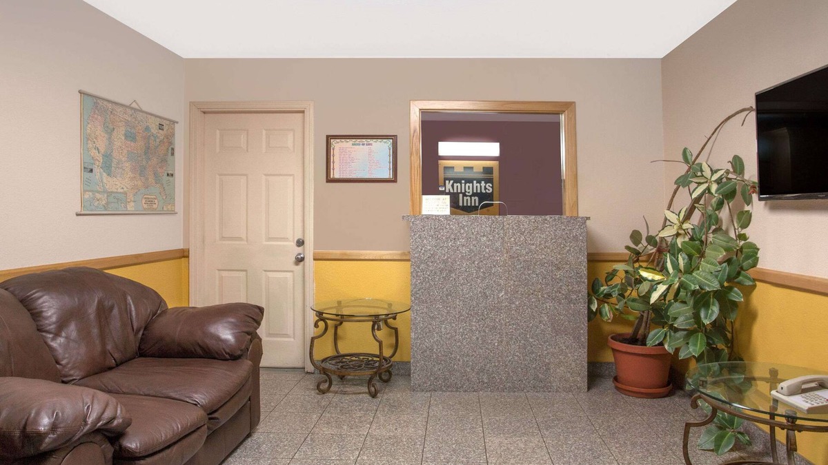 Parkers Crossroads Hotel | Knights Inn Wildersville