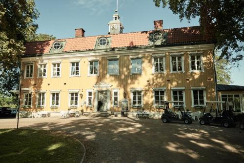Skovde Municipality Hotel | Knistad Herrgård