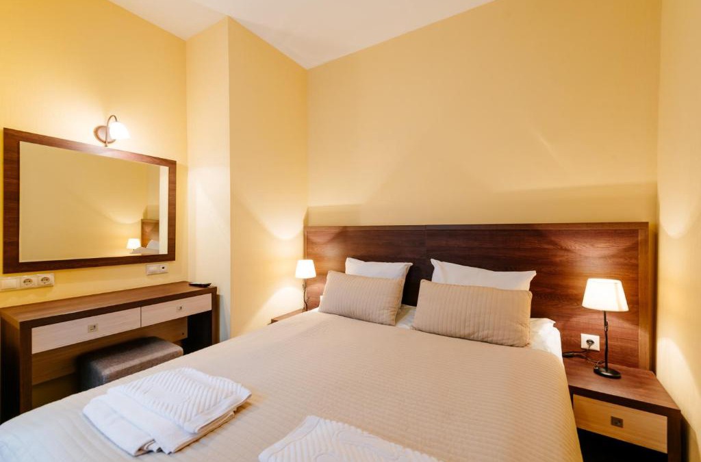 Kurortny District Hotel | Komarovo Hotel