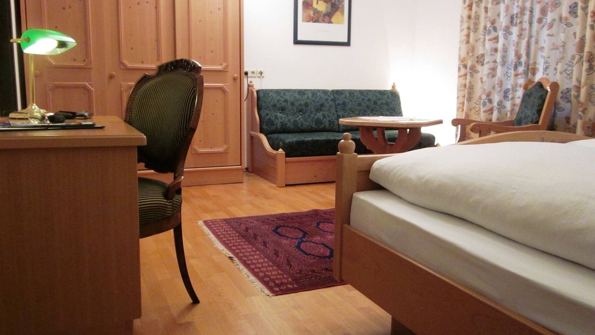 Bad Rippoldsau-Schapbach Apartment | Komfortzimmer mit Dusche und WC