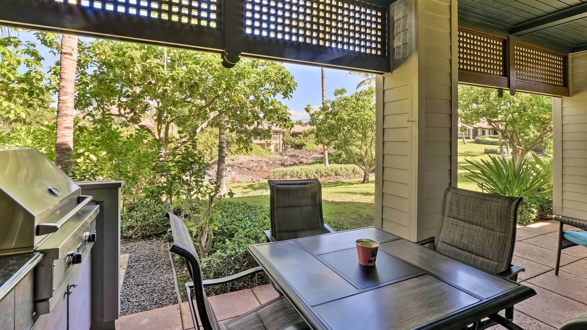 Kulalani Condo | Kona Coast Condo w/Lanai & Outdoor Kitchen!