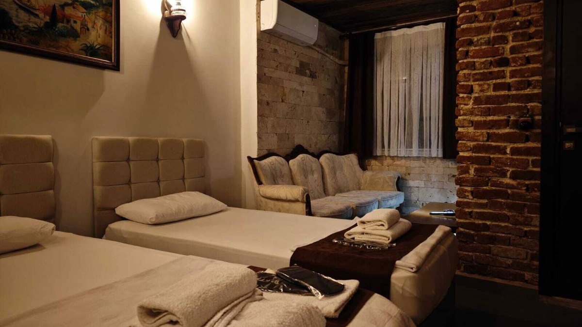 Usak House | Konak Esila Pansiyon