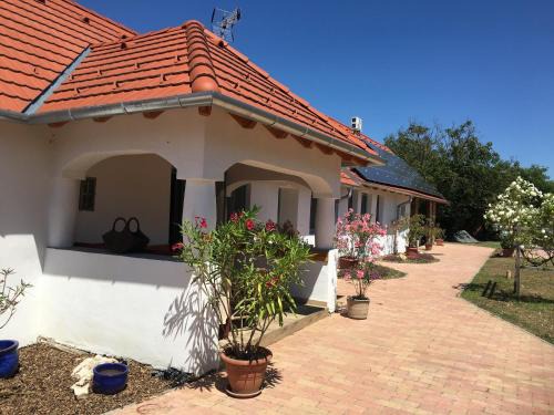 Doroske Apartment | Kondás ház