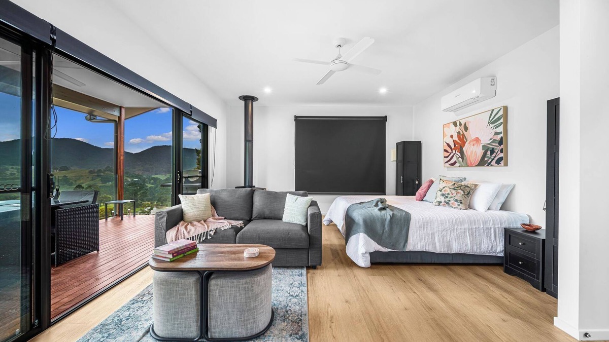 Coolabine Cabin | Kookaburra Studio Cabin. Peaceful and serene location