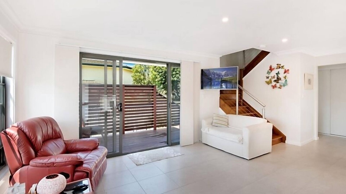 Blue Bay Apartment | Koonah Townhouse