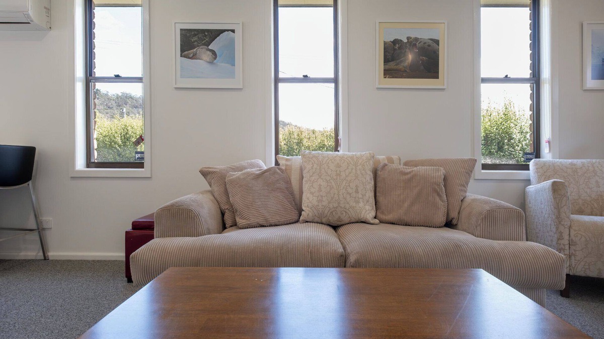 Bicheno Apartment | Kooringal - Freycinet Holiday Houses