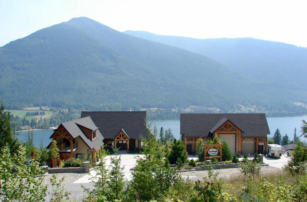 Balfour House | Kootenay Wild Guest Suites