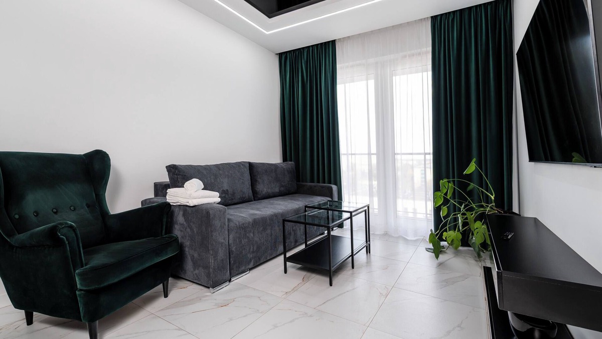 Srodmiescie Apartment | Kopcińskiego Superior Apartment