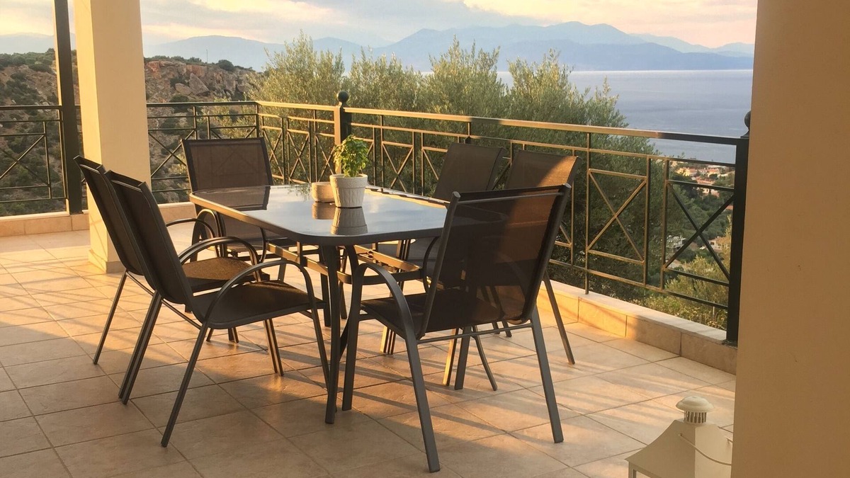 Egira Villa | KORINTHIAN VIEW VILLA
