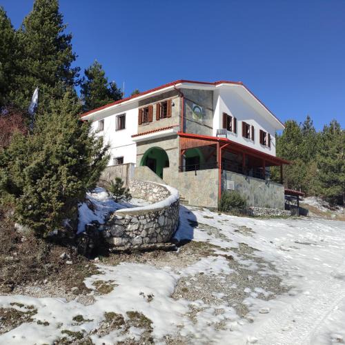 Dio-Olympos Cabin | Koromilia refuge