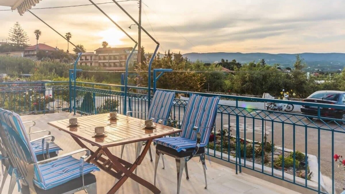 Koroni Apartment | Koroni Seaview Retreat - Summer Cosy Nest