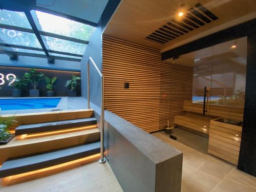 City Centre Apartment | Kosciuszki View Apartment Swimming Pool, Sauna, Gym & Parking