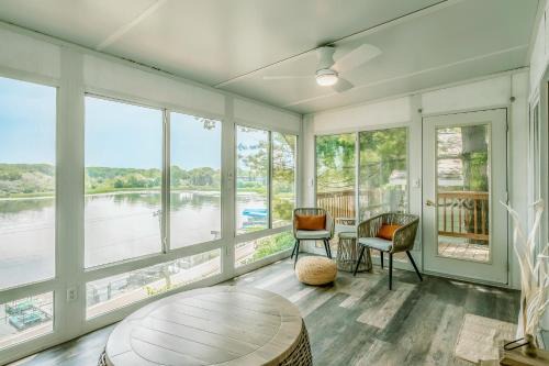 Plymouth House | Koselig Cottage on Medicine Lake