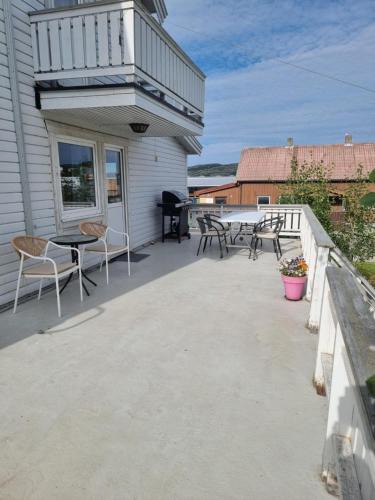 Kirkenes Apartment | Koselig Feriehus ved Kirkenes sentrum