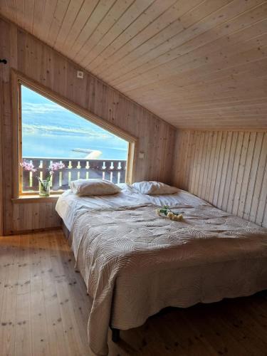 Salangen House | Koselig overnattingssted med fjordutsikt