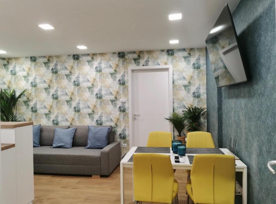 Dunaujvaros Apartment | Kossuth 10