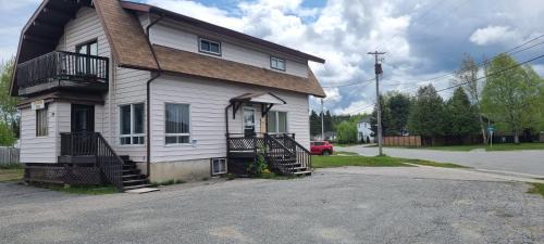 Algoma District Apartment | Kozy Casa