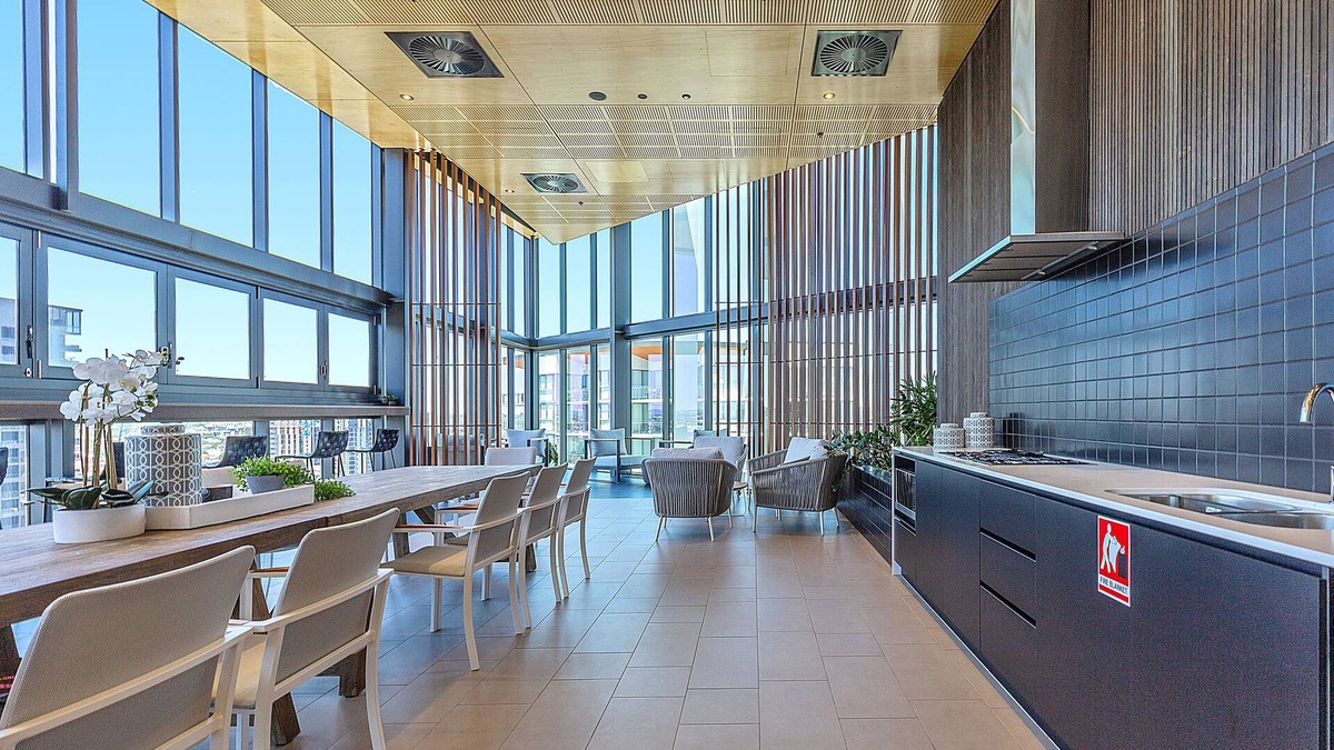 South Brisbane Apartment | KOZYGURU BRISBANE ONE 1Bed APT Parking