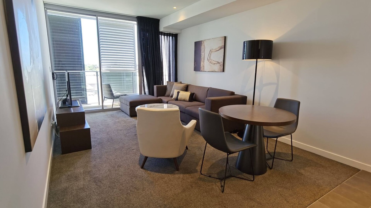 Chatswood CBD Apartment | KOZYGURU | Chatswood | Luxury Studio | Walk to Chatswood Chase