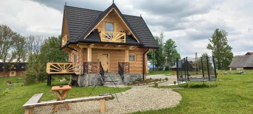 Czerwienne Ski Chalet | Królowo Chatka Na Budzu