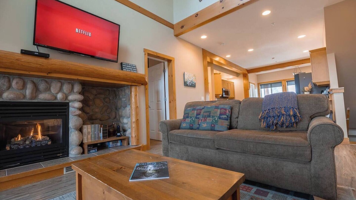 East Kootenay Condo | KR410 by Simply Kimberley | Ski-In/Out + Private Hot Tub