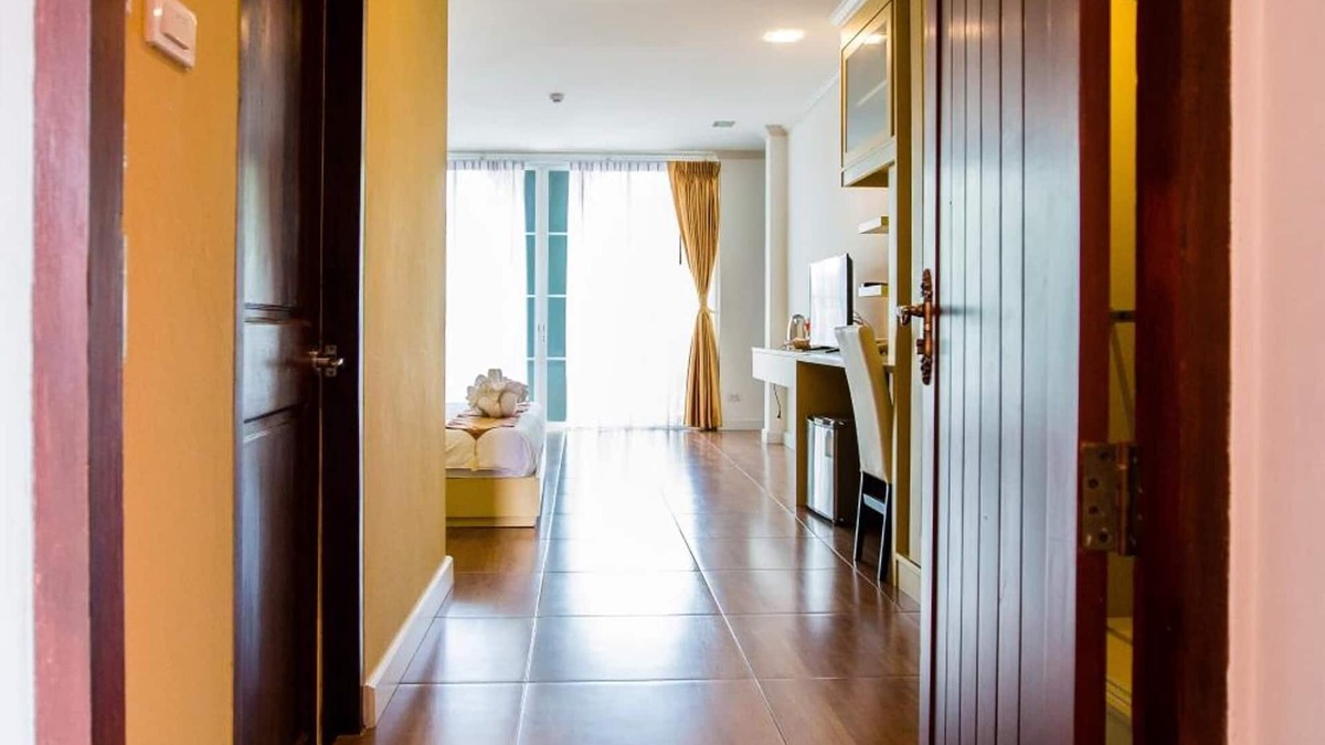 Ban Bueng Hotel | Krinnatra Villa