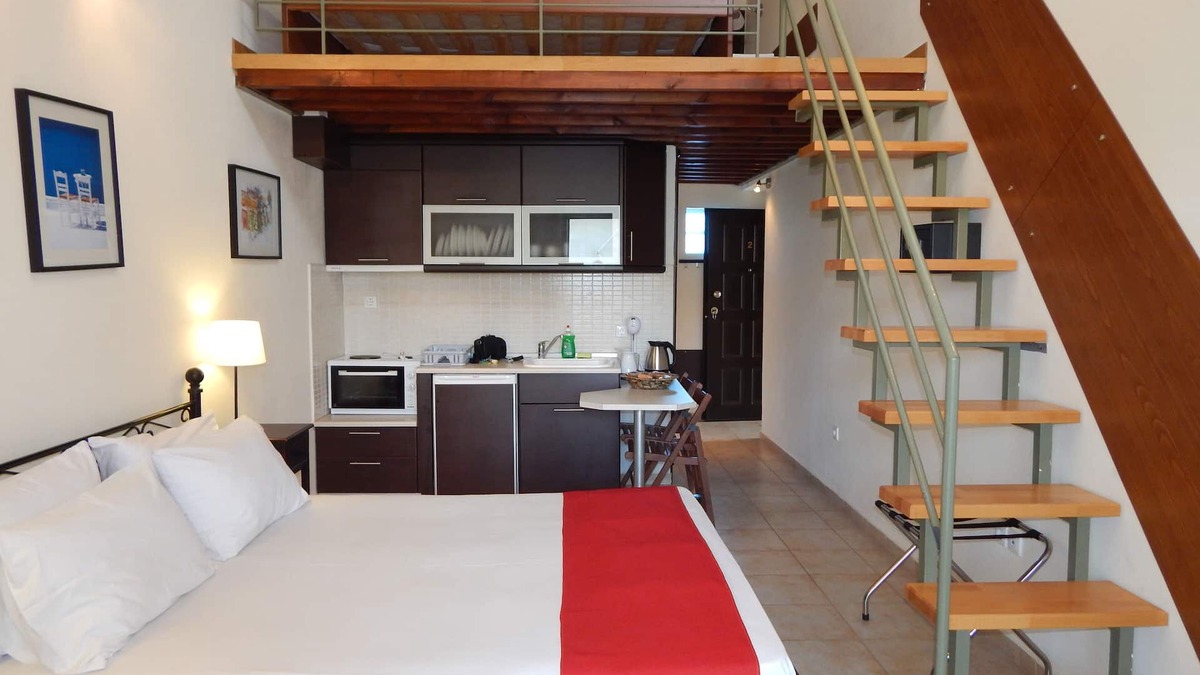 Pefkochori Apartment | Kripis Studio Pefkohori No1, 50m from the sea.