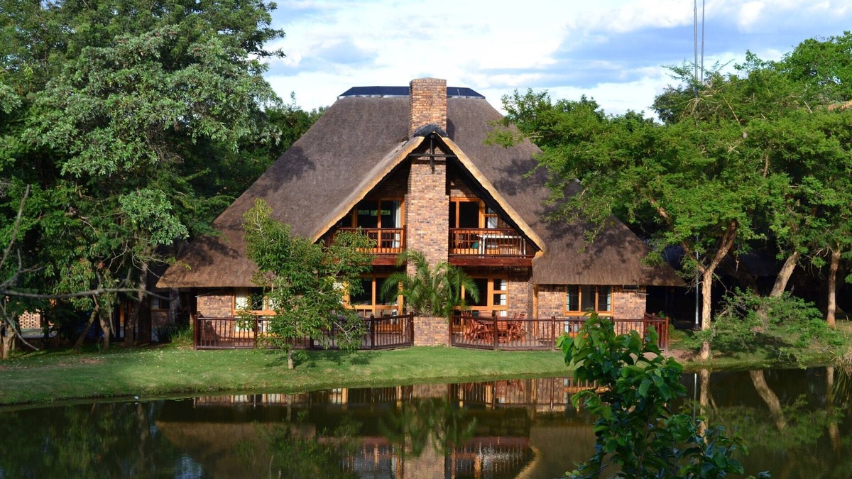 Hazyview Ski Chalet | Kruger Park Lodge - Golf Safari SA
