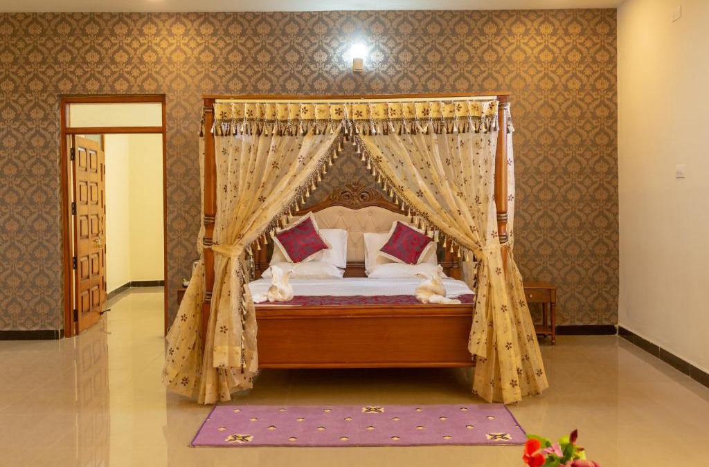 Basavana Bagevadi Hotel | KSTDC Hotel Mayura Krishna Almatti