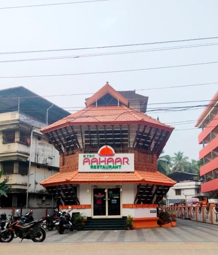 Kuppaayil Hotel | KTDC Tamarind Guruvayoor - Aahaar Guruvayoor