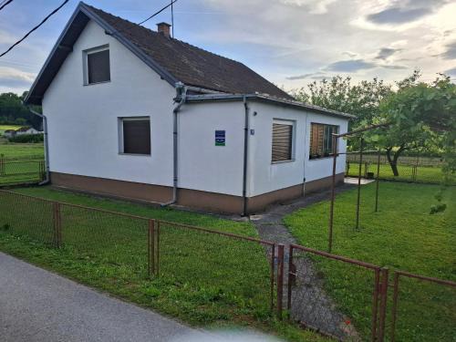 Mali Radic Apartment | Kuća STEFIN KUTAK