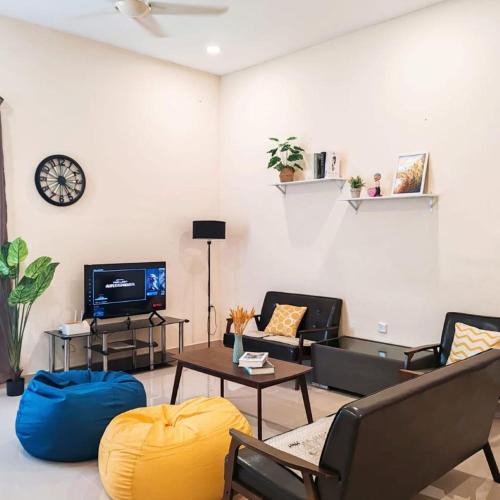 Sungai Tiram House | Kuantan Entire Semi-D 4bedroom Nearby Menara 188&HTAA#Netflix