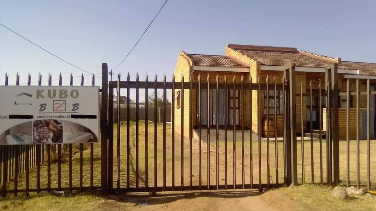 Cofimvaba House | Kubo Bed And Breakfast
