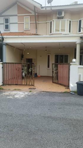 Kawasan Perindustrian Chendering House | KUDIMAN Homestay 2