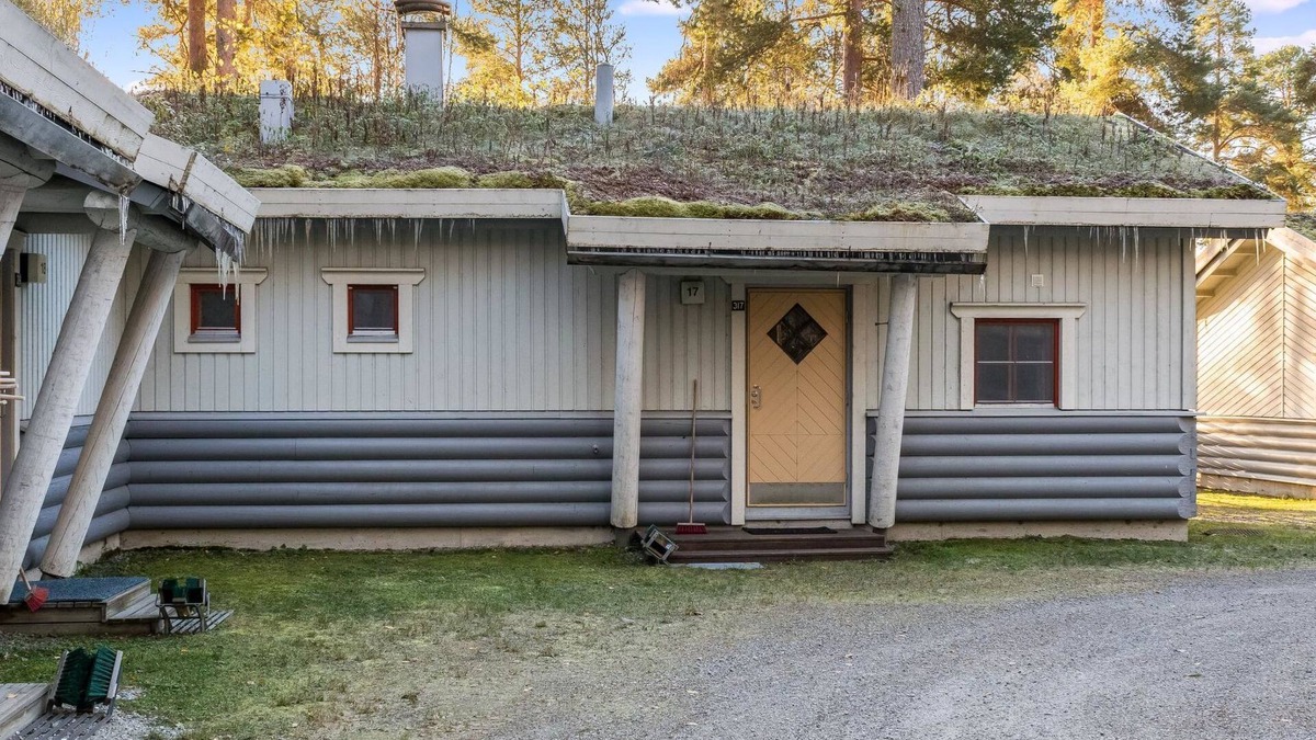 Bomba House | Kulta-käkönen 17 By Bomba by Interhome