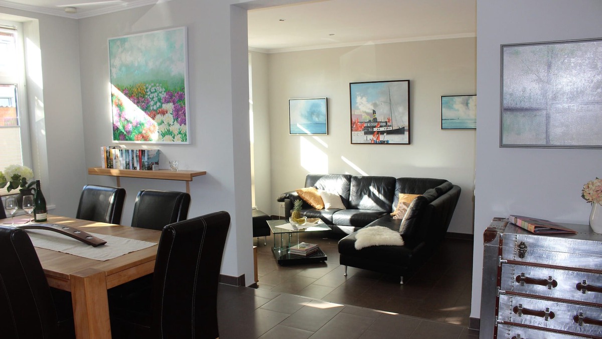 Laboe Apartment | Kunsthues Laboe - in the best beach location, charming and family friendly!