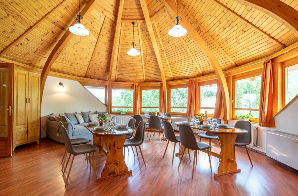 Bekasmegyer Apartment | KupolaVilla-Apartment-Event house by the Danube river-Buda