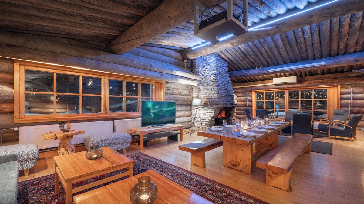Saariselka Hotel | Kuukkeli Log Houses Aurora Resort